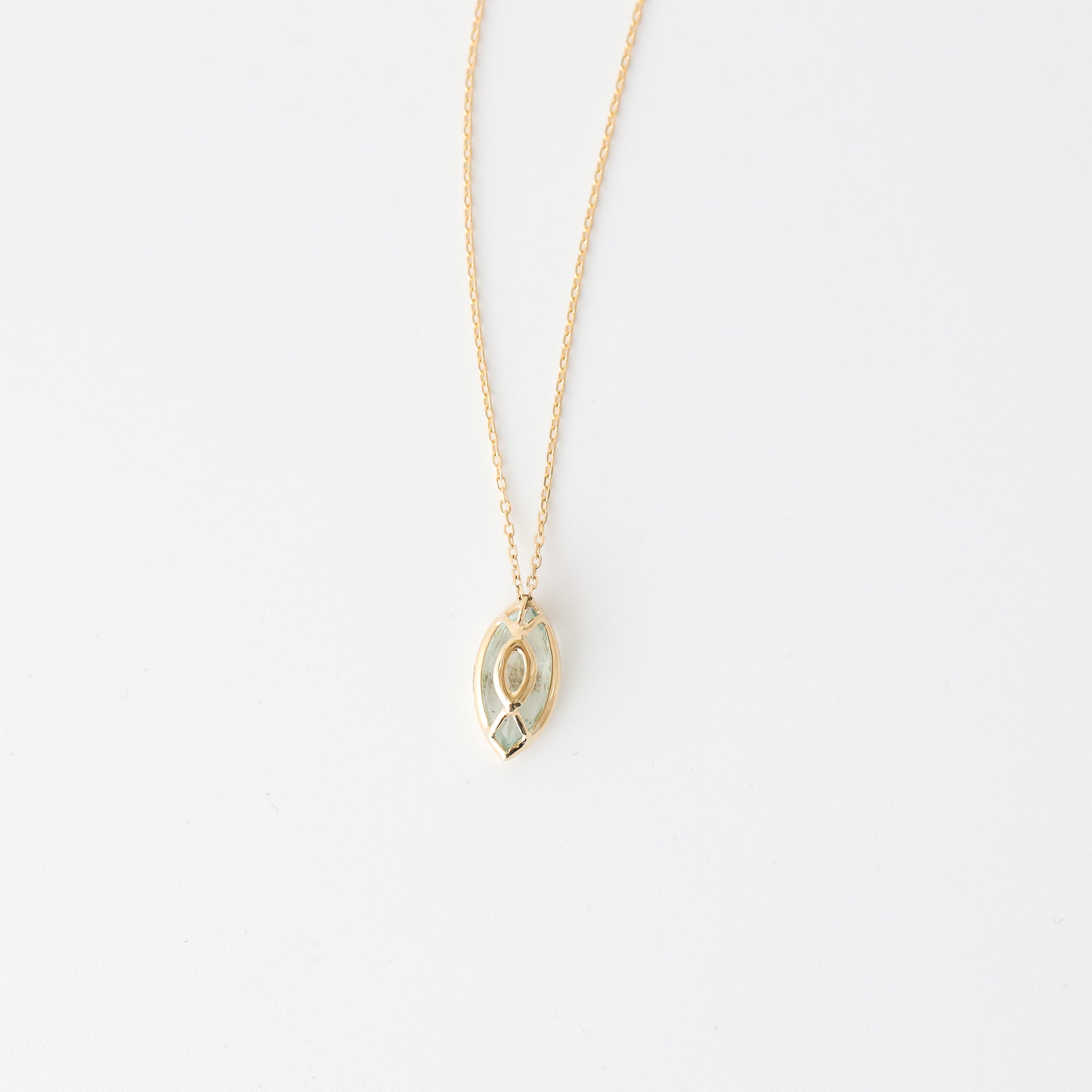 Sashi-com付 アクアマリンサンストーンネックレス [K18]